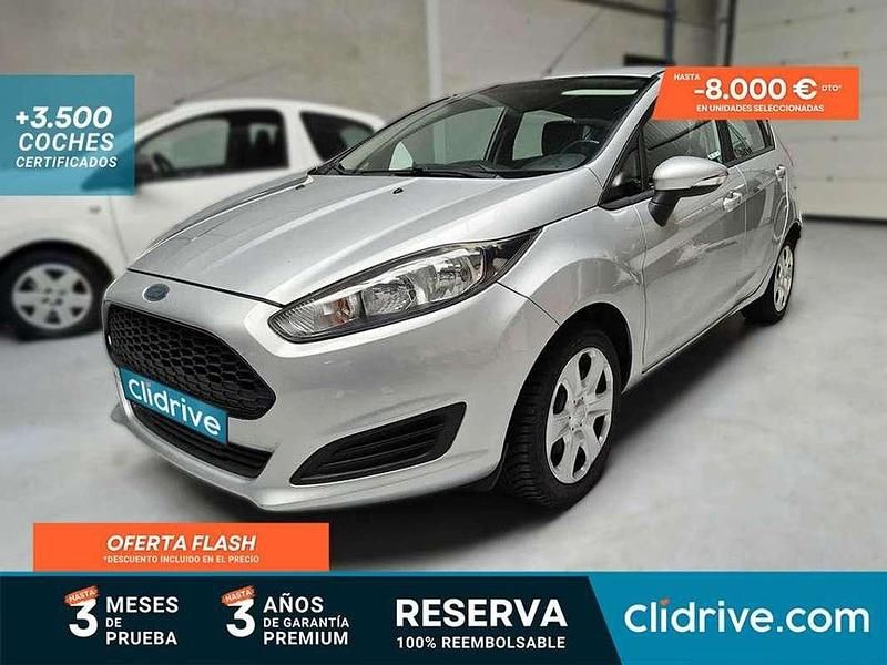Gris Usado 2014 Ford Fiesta Trend Utilitario | 5490 € (Precio justo) - Imagen 1/3