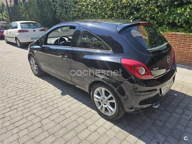 Usado Opel Corsa Sport 90 CV (66 kW) 2006 Negro Utilitario