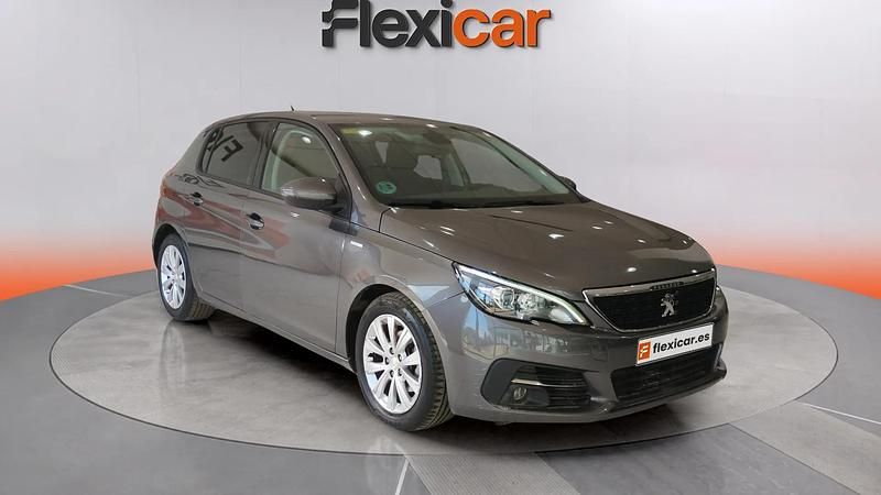 Usado Peugeot 308 Style 131 HP (96 kW) 2020 Sedan