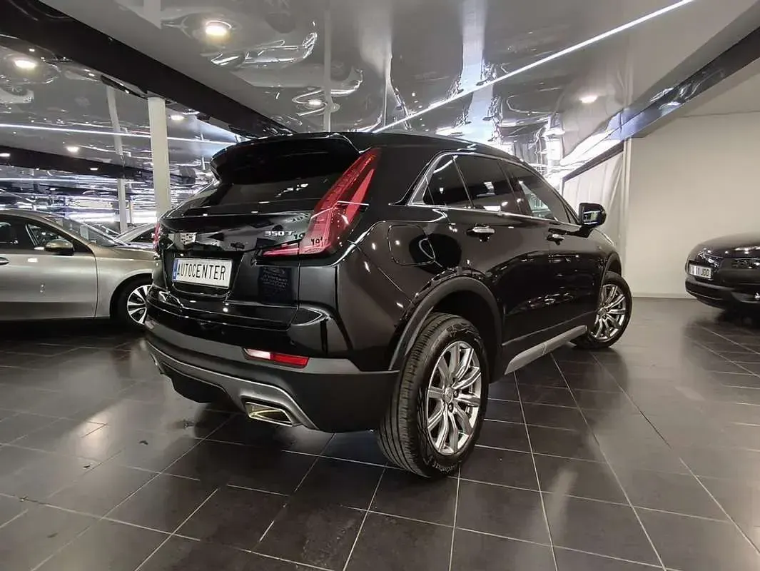 Usado Cadillac XT4 230 CV (169 kW) 2021 Negro SUV