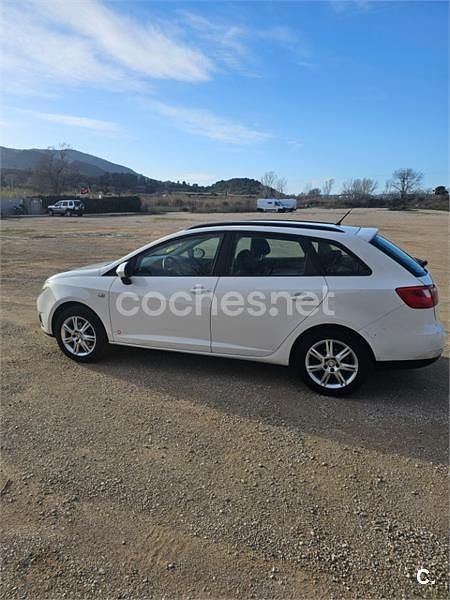 Usado Seat Ibiza ST Copa 90 CV (66 kW) 2012 Blanco Familiar