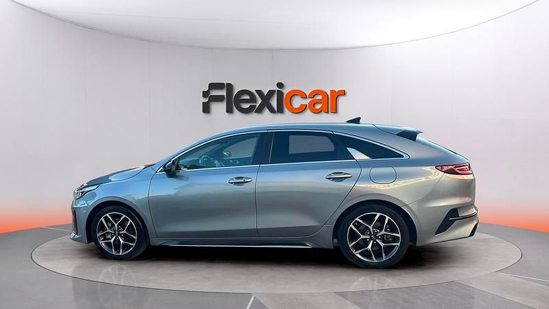 Usado Kia ProCeed GT-Line 136 CV (100 kW) 2020 Gris Familiar