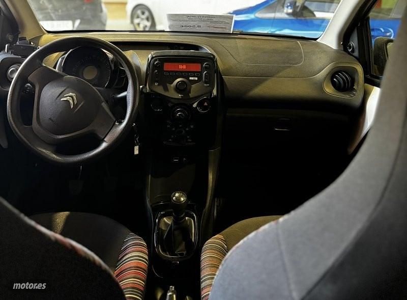 Usado Citroën C1 Feel 70 CV (51 kW) 2018 Blanco Utilitario