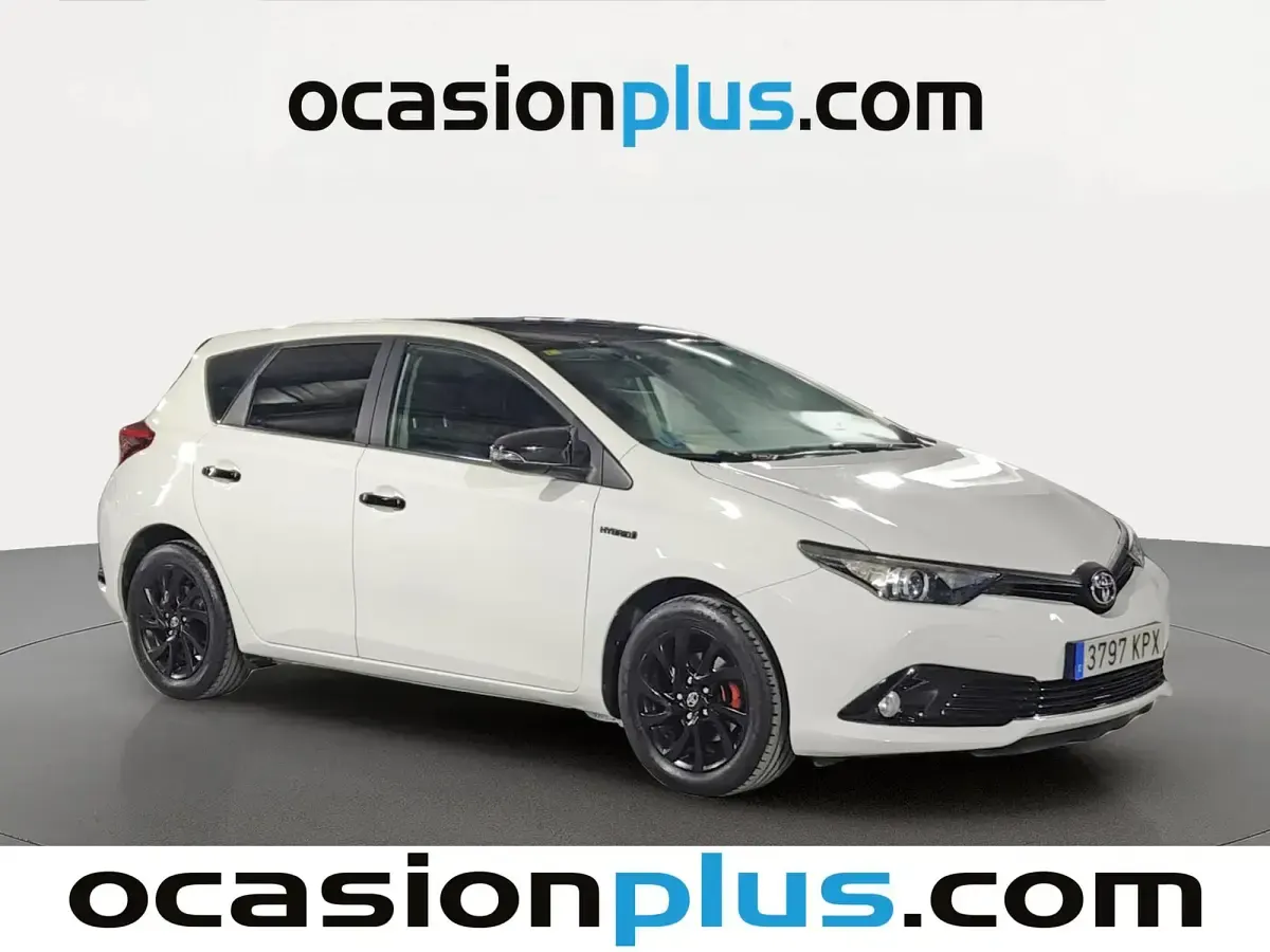 Usado Toyota Auris Active 136 CV (100 kW) 2018 Blanco