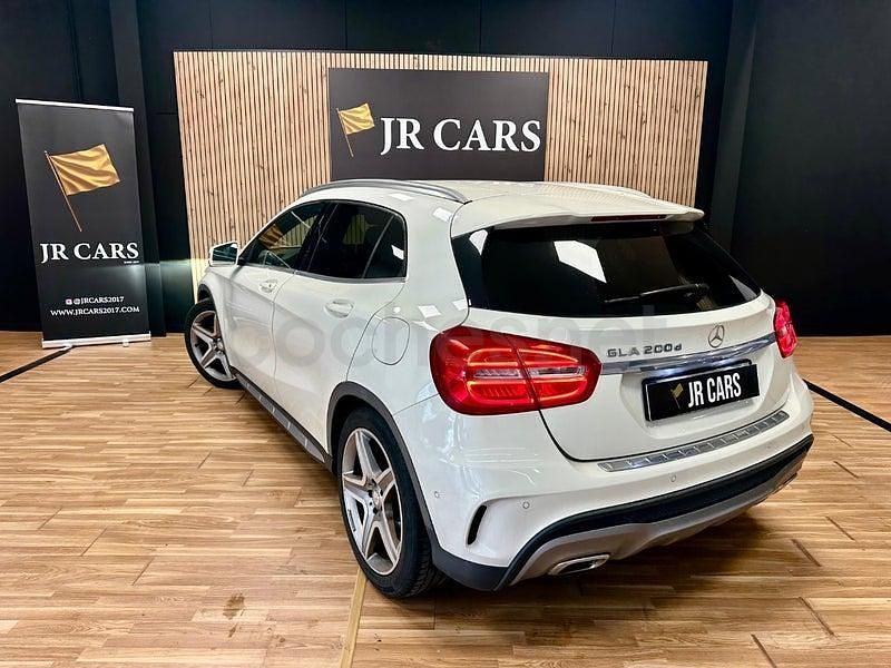 Używany Mercedes GLA200 AMG line 136 KM (100 kW) 2017 Biały SUV