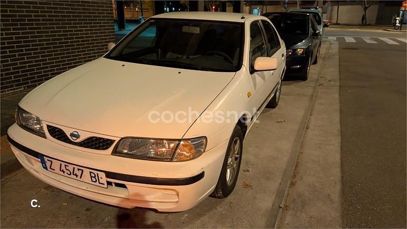 Usado Nissan Almera 100 CV (73 kW) 1999 Blanco Berlina