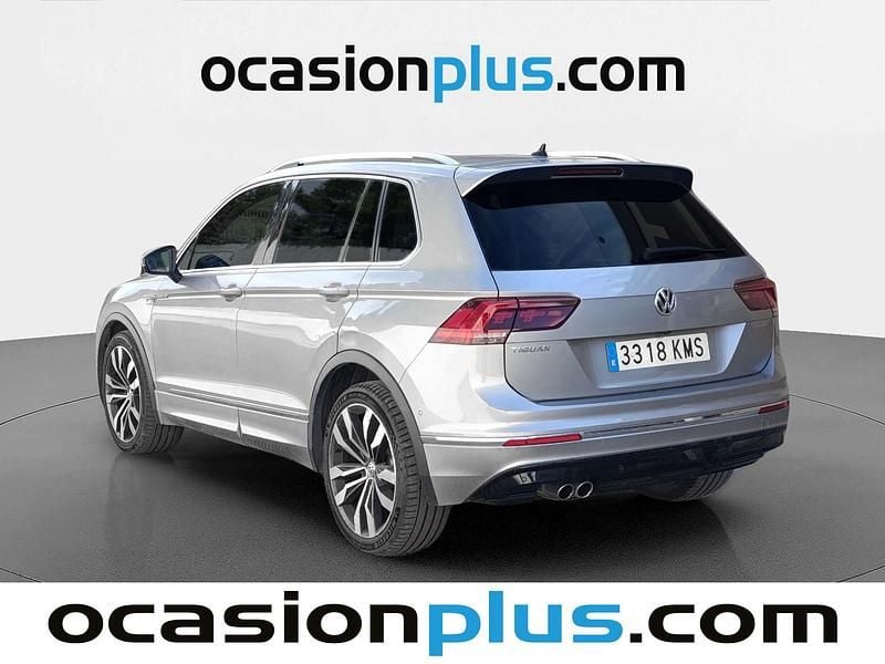 Usado VW Tiguan Sportline 150 CV (110 kW) 2018 Gris plata SUV