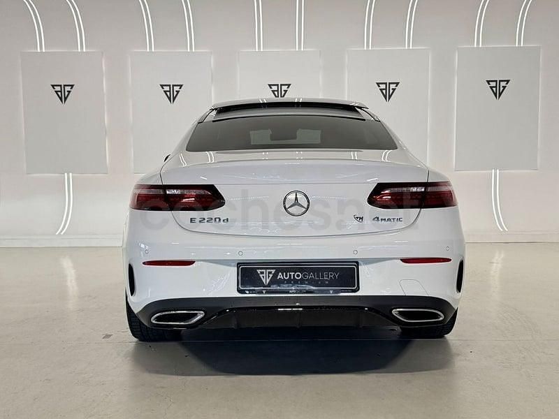 Usado Mercedes E220 194 CV (142 kW) 2021 Blanco Coupe