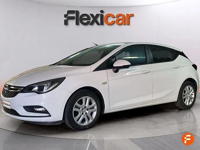 Usado Opel Astra Business 110 CV (80 kW) 2016 Blanco Berlina