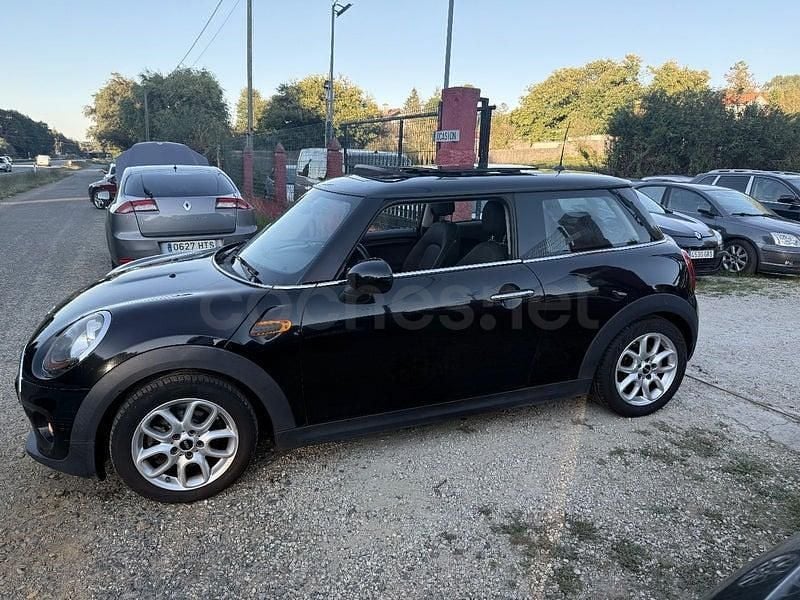 Usado Mini Cooper D 116 CV (85 kW) 2016 Negro Utilitario