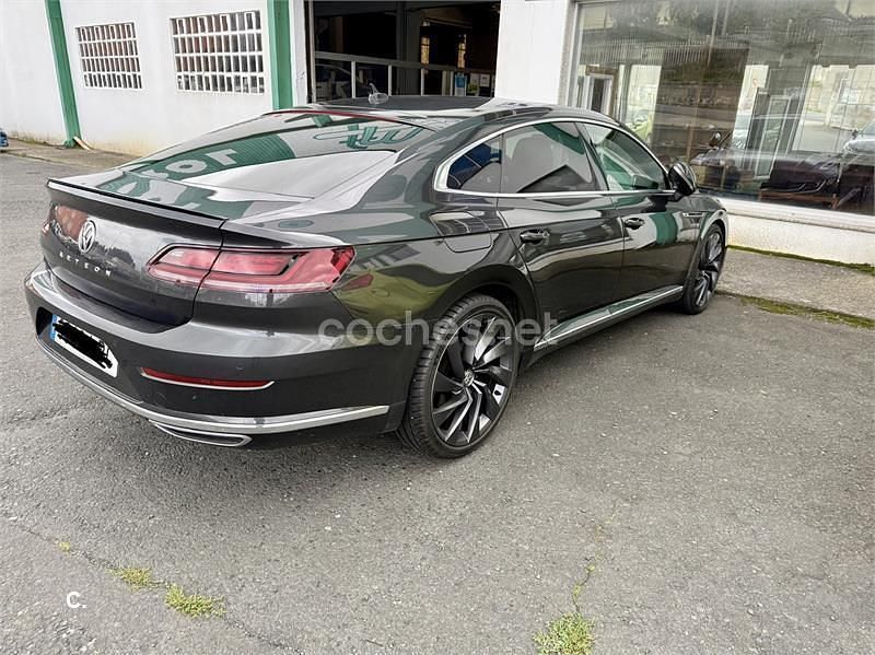Usado VW Arteon R-line 190 CV (139 kW) 2019 Negro Berlina