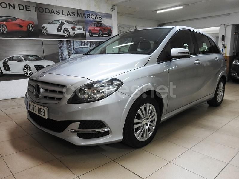 Gris / plata Usado 2015 Mercedes B200 Urban Monovolumen | 12.999 € (Precio justo) - Imagen 1/4