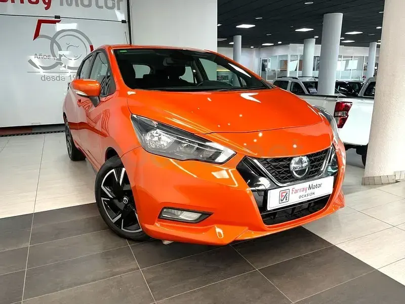 Usado Nissan Micra Acenta 92 CV (67 kW) 2022 Naranja Utilitario