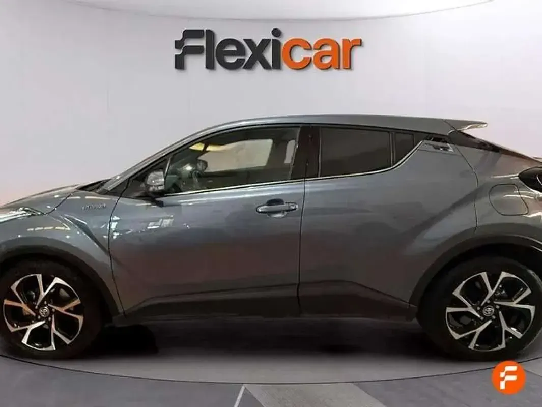 Usado Toyota C-HR Active 122 CV (89 kW) 2021 Gris SUV