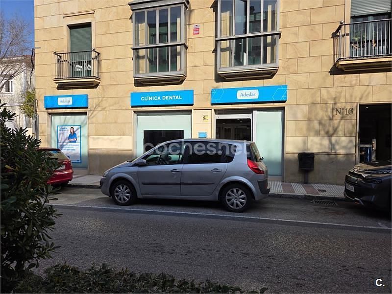 Usado Renault Scénic II Dynamique 110 CV (80 kW) 2007 Gris / plata Monovolumen