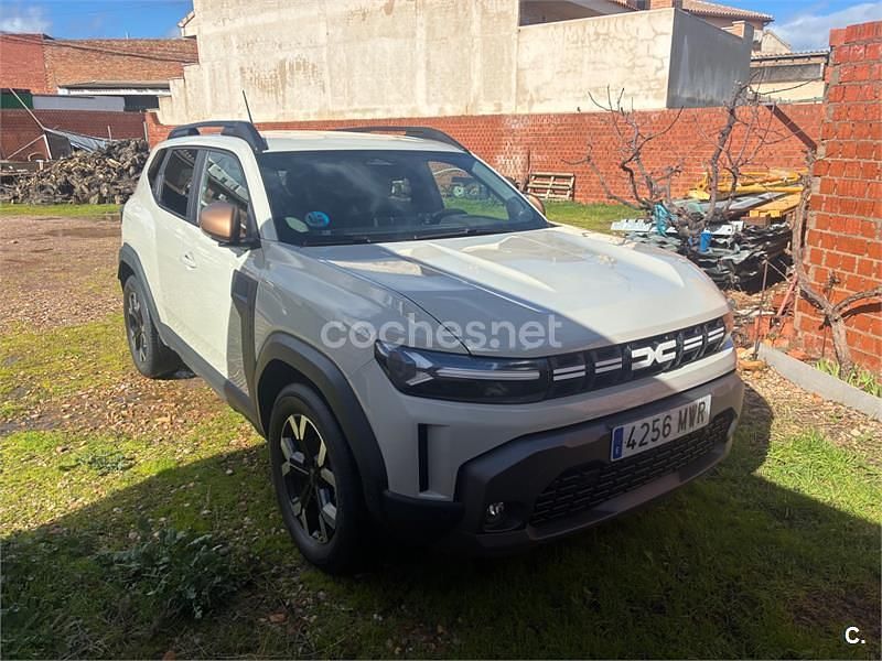 Usado Dacia Duster Essentiel 100 CV (73 kW) 2024 Beige SUV