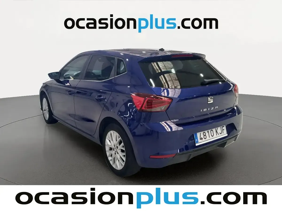 Usado Seat Ibiza Style 95 CV (69 kW) 2018 Azul Utilitario