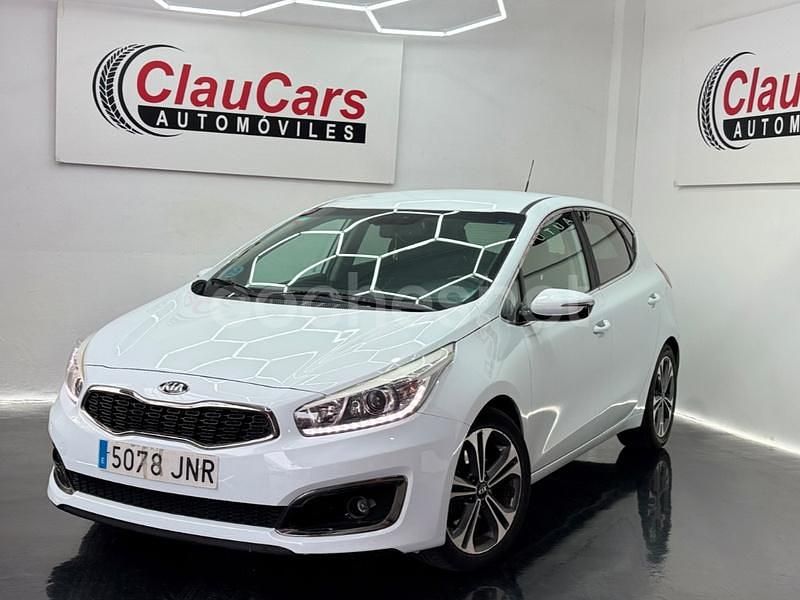 Usado Kia Ceed 100 CV (73 kW) 2016 Blanco Utilitario
