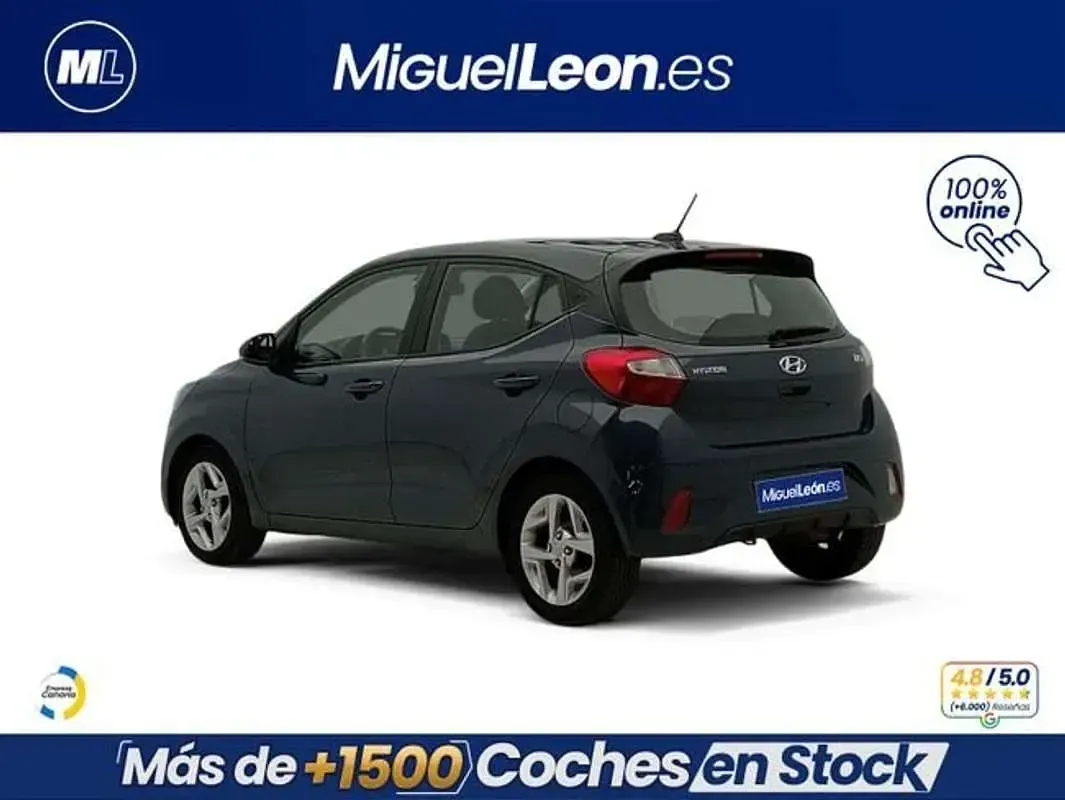 Usado Hyundai i10 67 CV (49 kW) 2023 Gris Utilitario