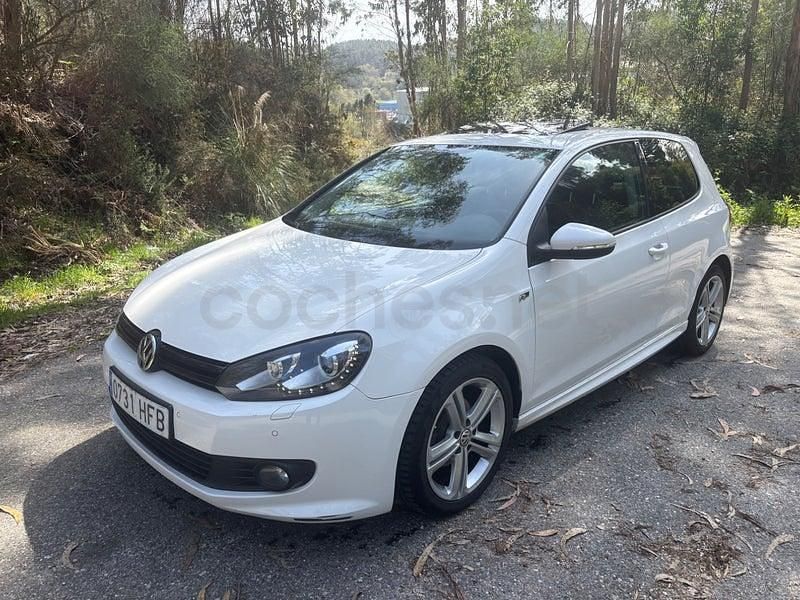 Usado VW Golf VII 105 CV (77 kW) 2012 Blanco Berlina