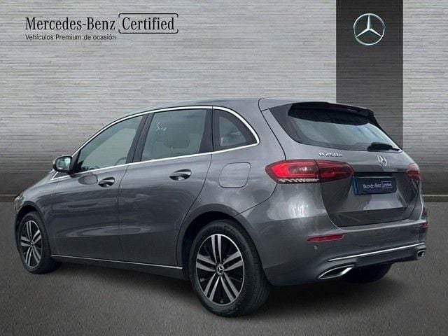 Usado Mercedes B250e 218 CV (160 kW) 2022 Gris montaña Monovolumen