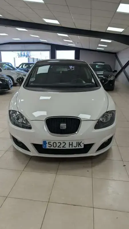 Usado Seat Leon Copa 105 CV (77 kW) 2012 Blanco Utilitario