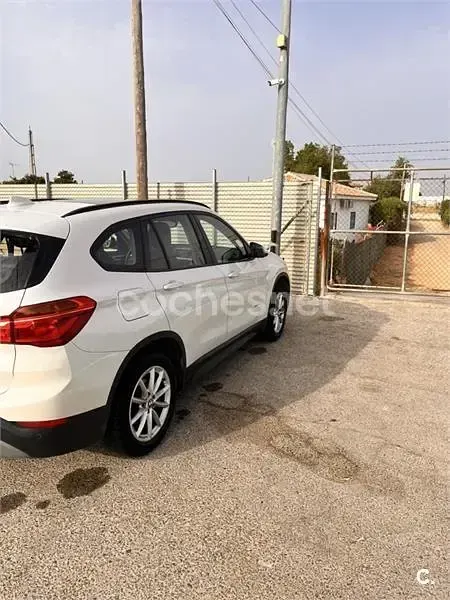 Usado BMW X1 Sport Line 150 CV (110 kW) 2017 Blanco SUV