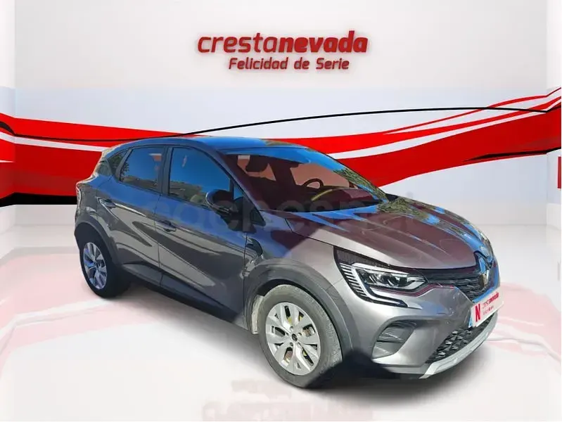 Usado Renault Captur Intens 90 CV (66 kW) 2021 Gris / plata SUV