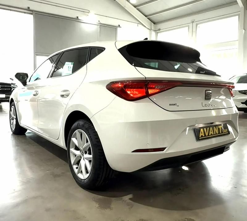 Brugt Seat Leon Style 115 HK (84 kW) 2021 Hvid Sedan