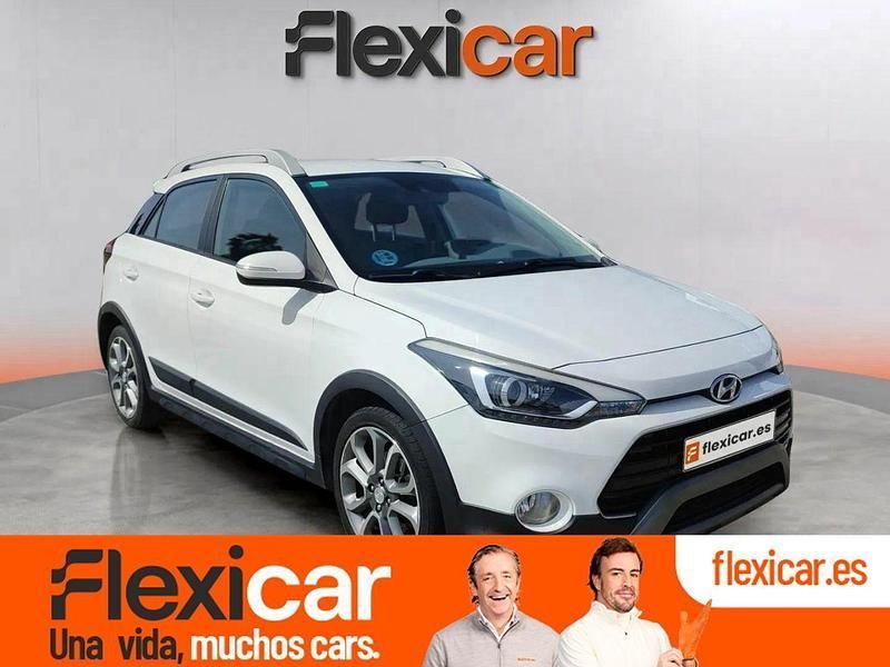Blanco Usado 2017 Hyundai i20 Berlina | 13.790 € (Caro) - Imagen 1/4