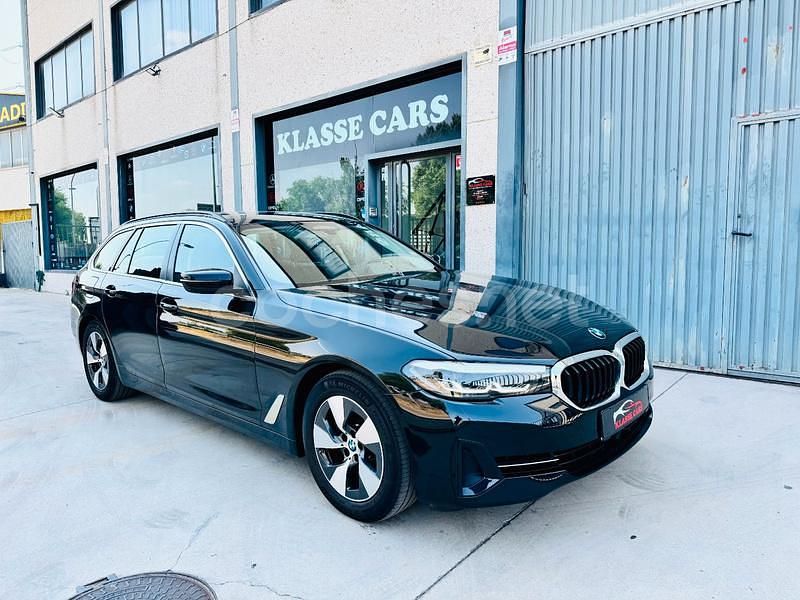 Negro Usado 2023 BMW 520 Familiar | 34.500 € (Precio justo) - Imagen 1/4