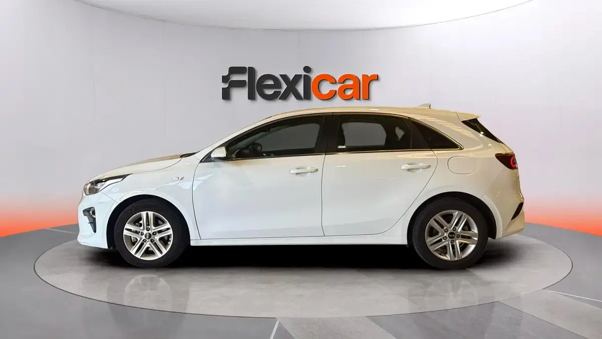 Usado Kia Ceed 101 CV (74 kW) 2020 Blanco Utilitario