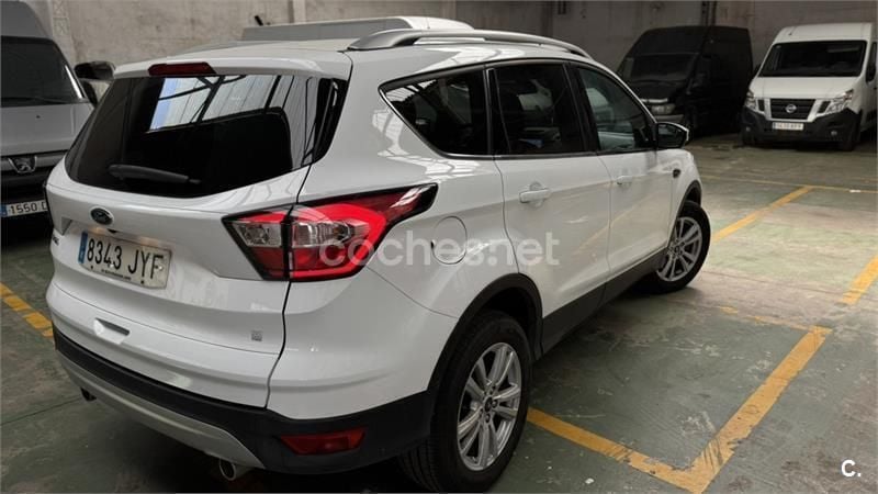 Blanco Usado 2017 Ford Kuga Business Edition SUV | 15.000 € (Buen precio) - Imagen 1/3