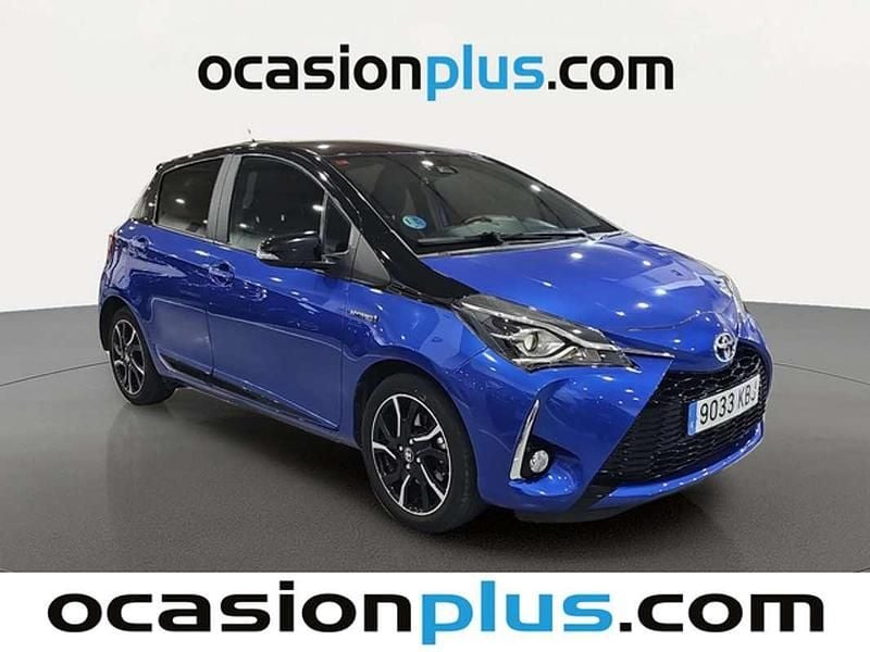 Usado Toyota Yaris Hybrid 99 CV (72 kW) 2017 Azul Utilitario