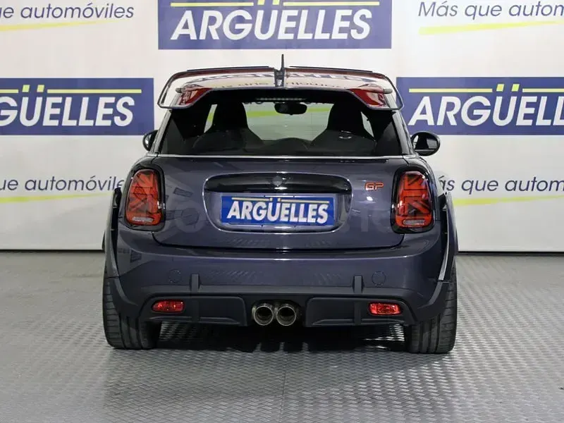 Usado Mini John Cooper Works 306 CV (225 kW) 2020 Gris / plata Utilitario