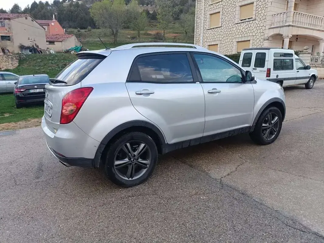 Usado SsangYong Korando Limited 175 CV (128 kW) 2013 Plateado SUV