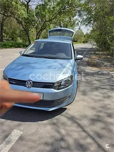 Usado VW Polo Advance 75 CV (55 kW) 2011 Azul Utilitario