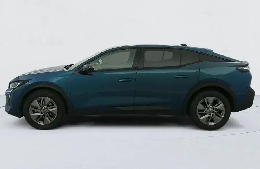 Usado Peugeot 408 Allure 136 CV (100 kW) 2025 SUV