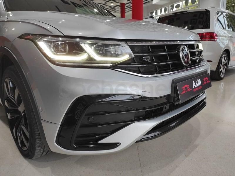 Usado VW Tiguan R-line 200 CV (147 kW) 2021 Gris / plata SUV