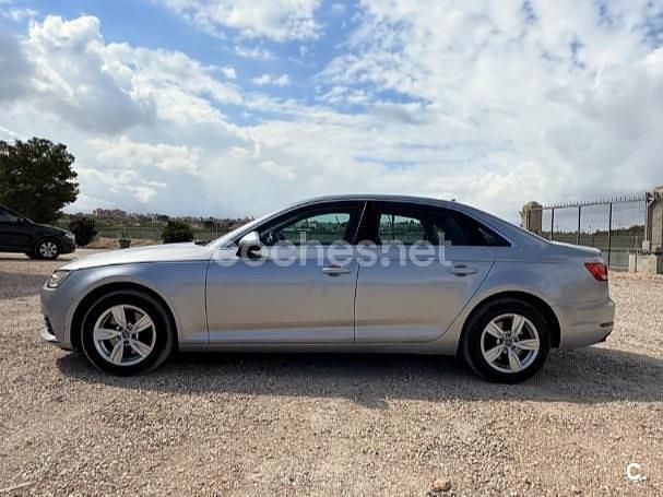 Usado Audi A4 Advanced 150 HP (110 kW) 2017 Cinzento Sedan