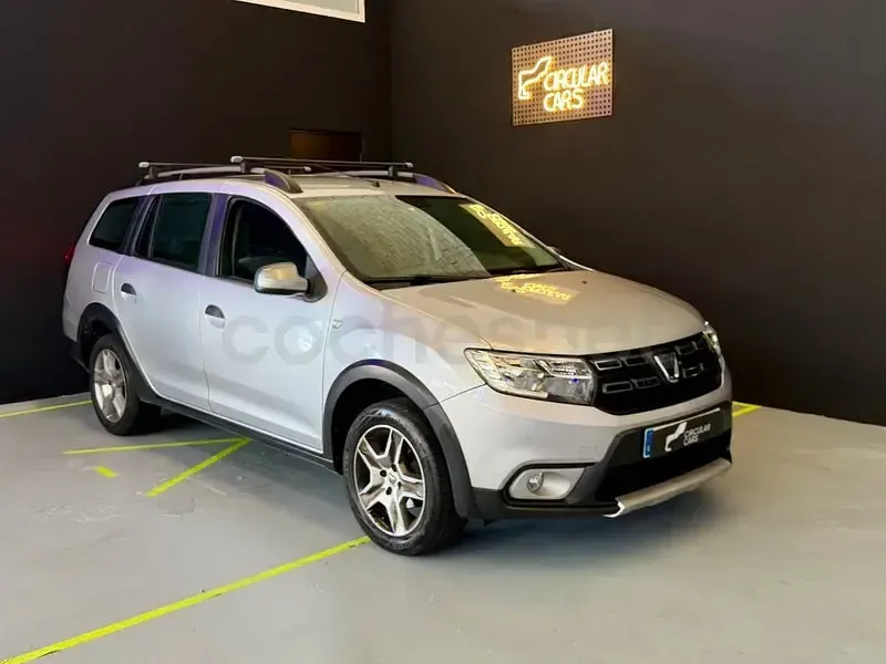 Usado Dacia Logan MCV Stepway 90 CV (66 kW) 2017 Gris / plata Familiar
