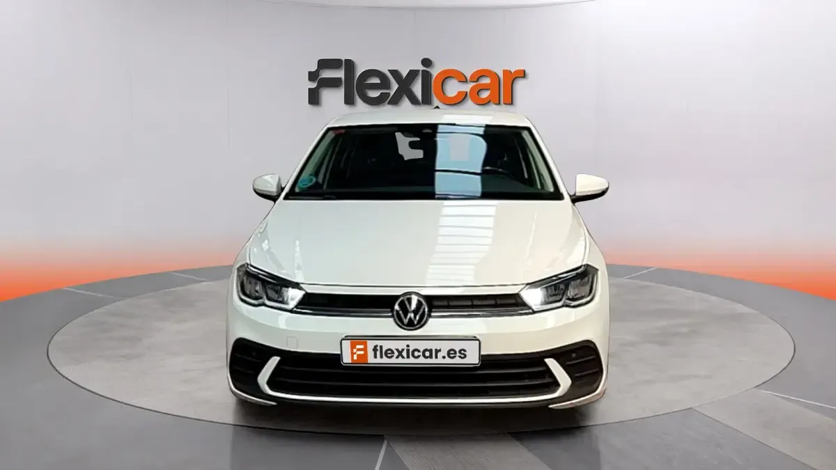 Usado VW Polo Life 95 CV (69 kW) 2021 Blanco Utilitario