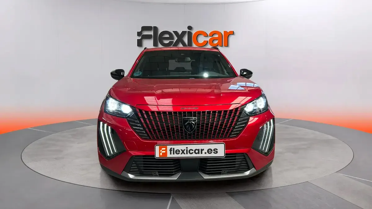 Usado Peugeot 2008 Allure 102 CV (75 kW) 2023 Rojo SUV