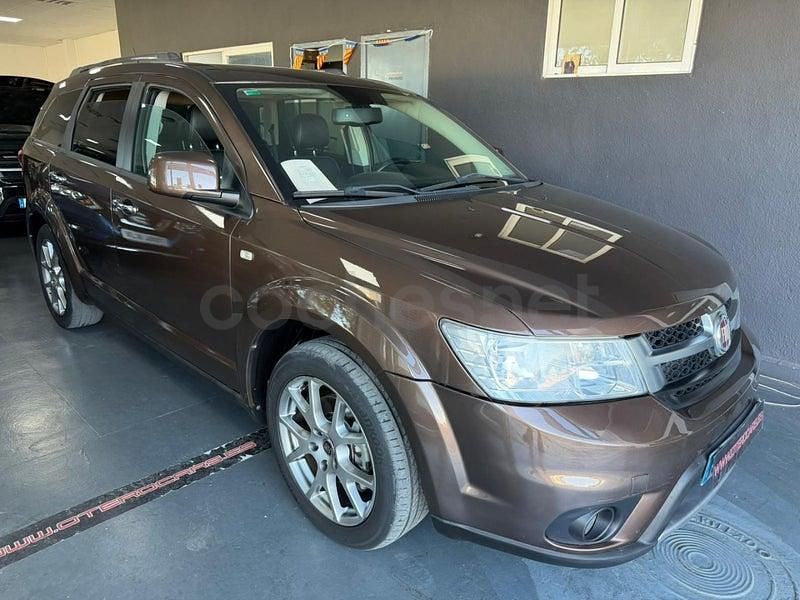 Usado Fiat Freemont Lounge 170 CV (125 kW) 2013 Marrón SUV