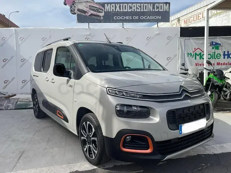 Usado Citroën Berlingo Shine 130 CV (95 kW) 2019 Beige Monovolumen