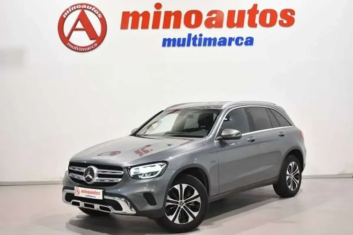 Usado Mercedes GLC300 321 CV (236 kW) 2020 Gris / plata SUV
