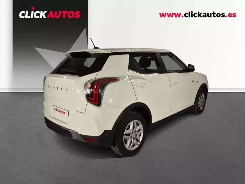Blanco Usado 2024 Ssangyong Tivoli SUV | 17.000 € - Imagen 1/1