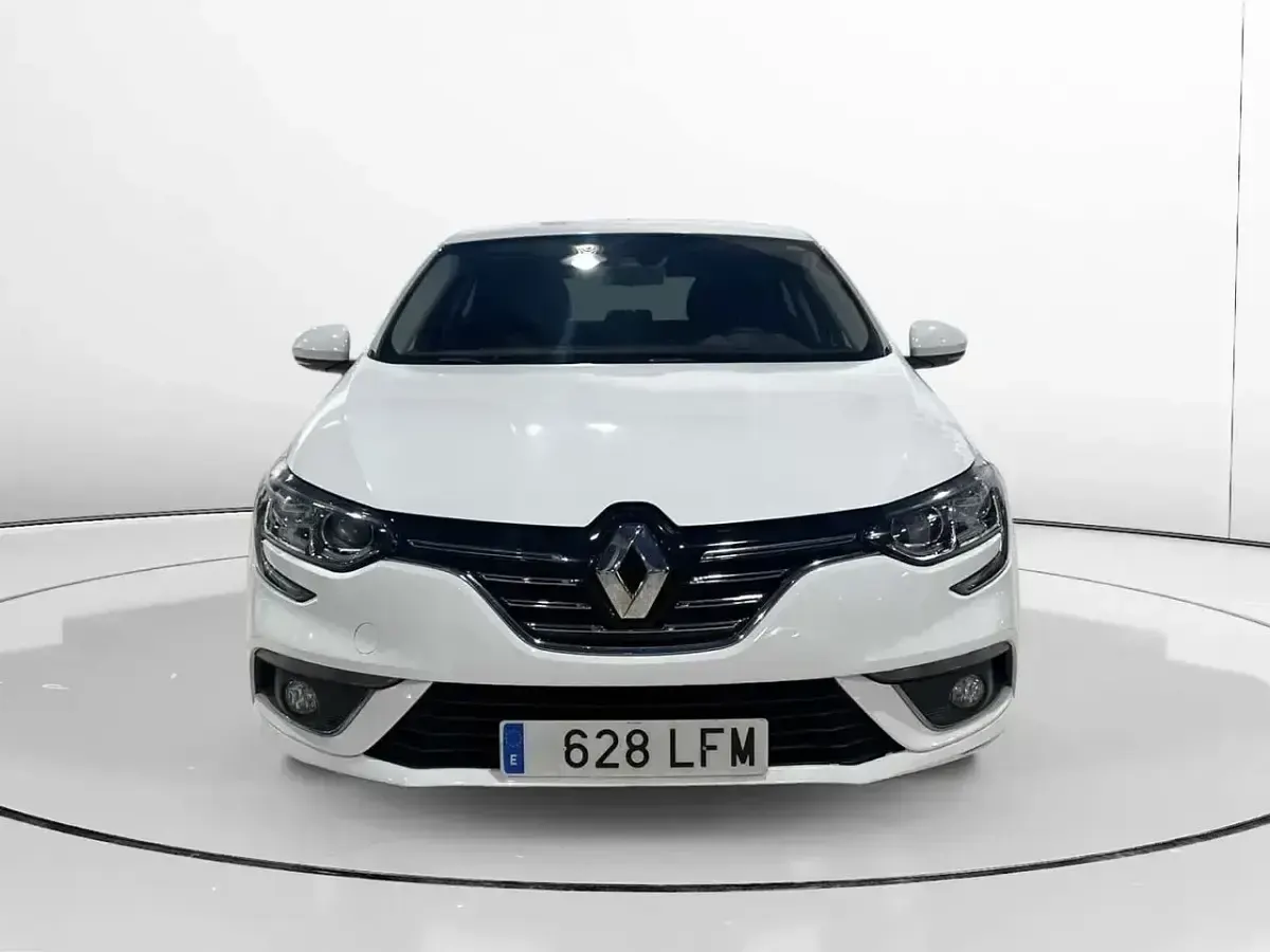Usado Renault Mégane IV Zen 140 CV (102 kW) 2020 Blanco Berlina