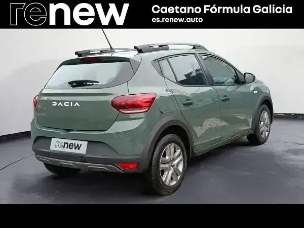 Usado Dacia Sandero Essentiel 101 CV (74 kW) 2023 Otro Berlina