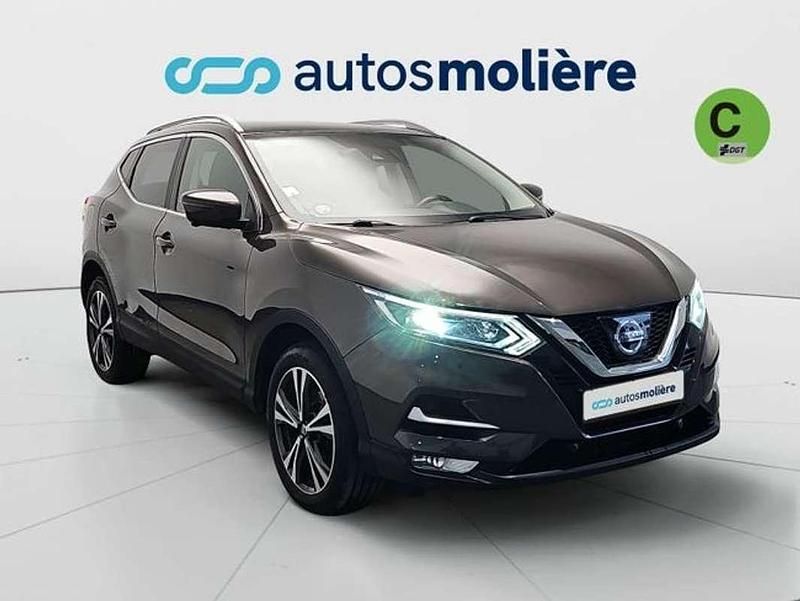 Usado Nissan Qashqai N-Connecta 131 CV (96 kW) 2017 Marrón SUV